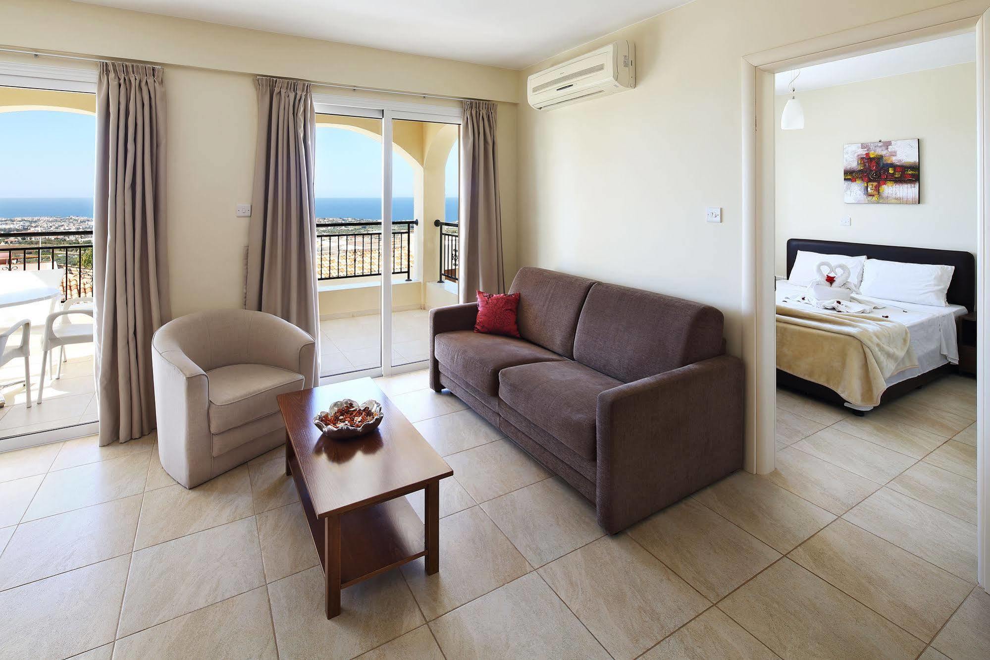 Club St. George (Adults Only) Aparthotel Trimitusa Exterior foto